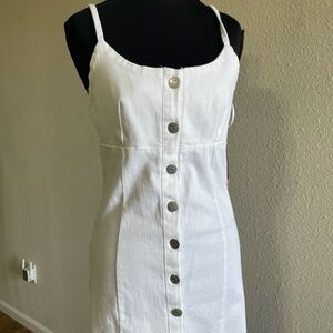 Chic White Button-Front Mini Dress
